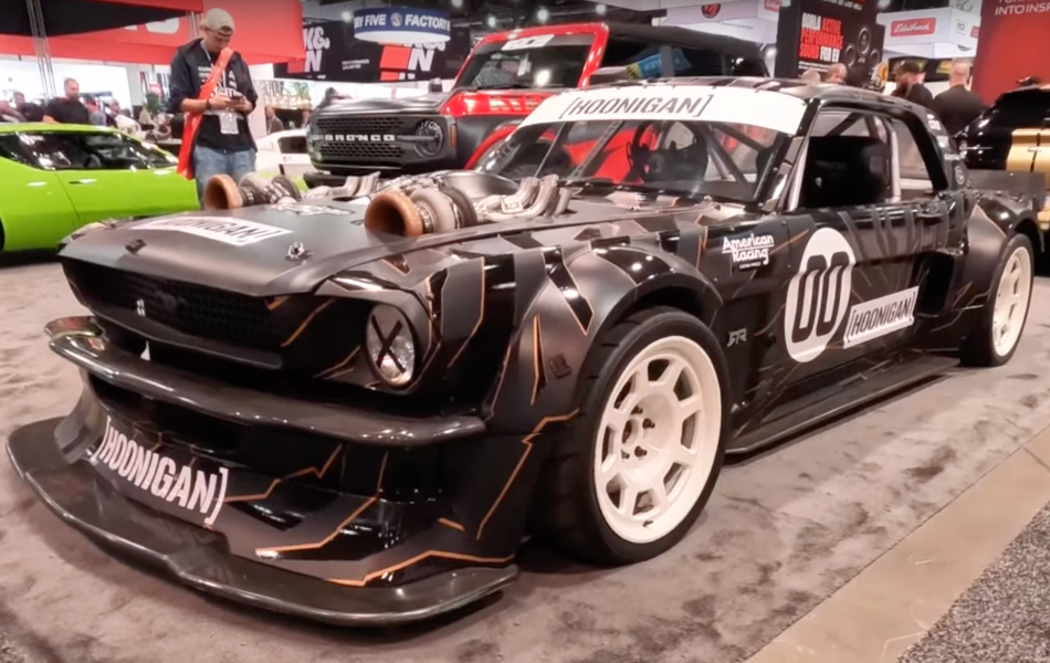 hoonicorn mustang